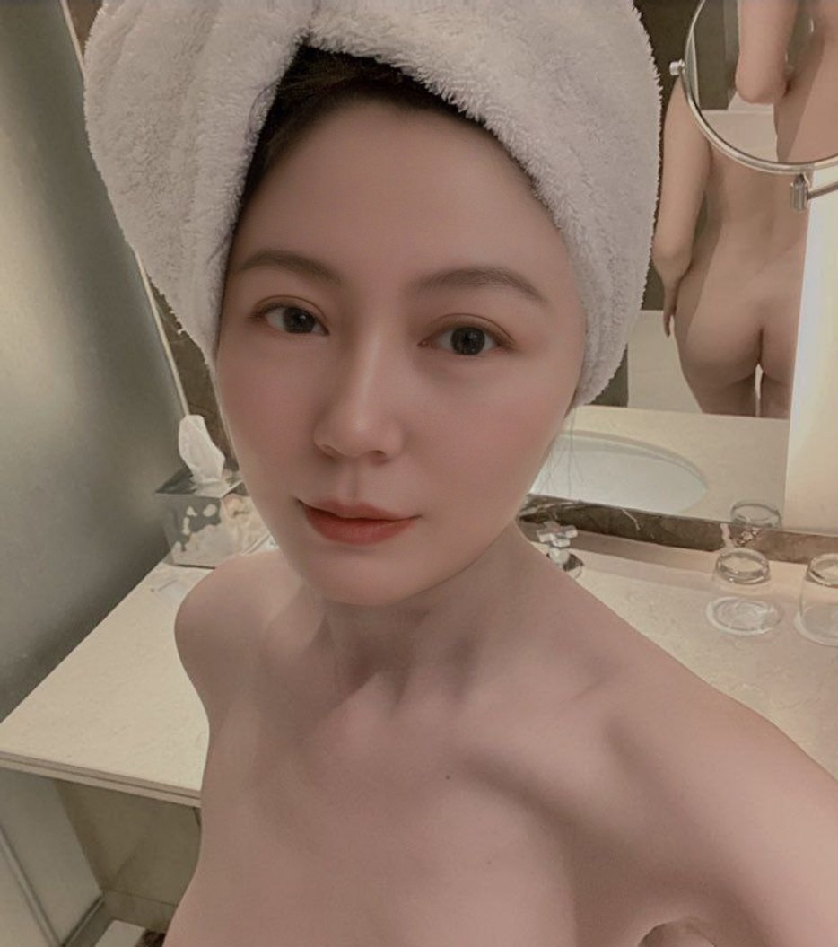 扯下她的肚兜吸吮乳计メイリン モデルコレクション メ电影天堂va一区二区